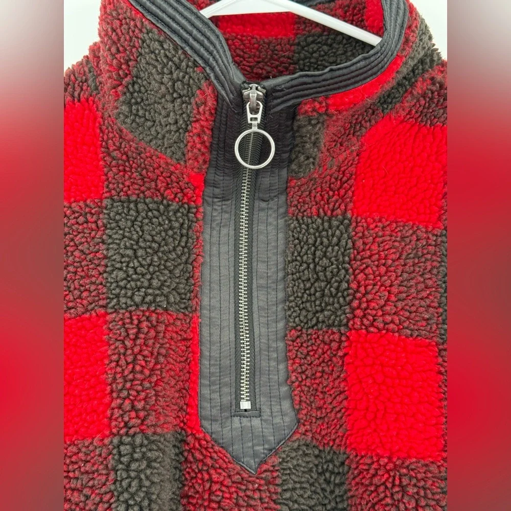 Abercrombie & Fitch excellent gently